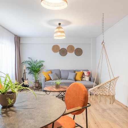 Boho Chic Apartment Under Acropolis アテネ エクステリア 写真