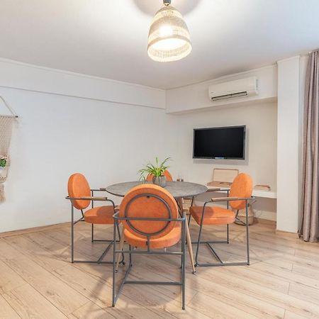 Boho Chic Apartment Under Acropolis アテネ エクステリア 写真