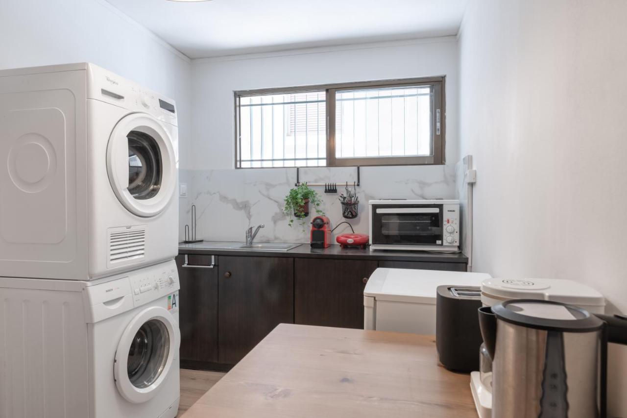 Boho Chic Apartment Under Acropolis アテネ エクステリア 写真