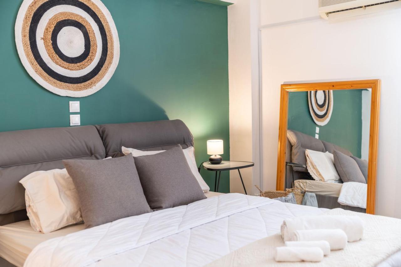 Boho Chic Apartment Under Acropolis アテネ エクステリア 写真