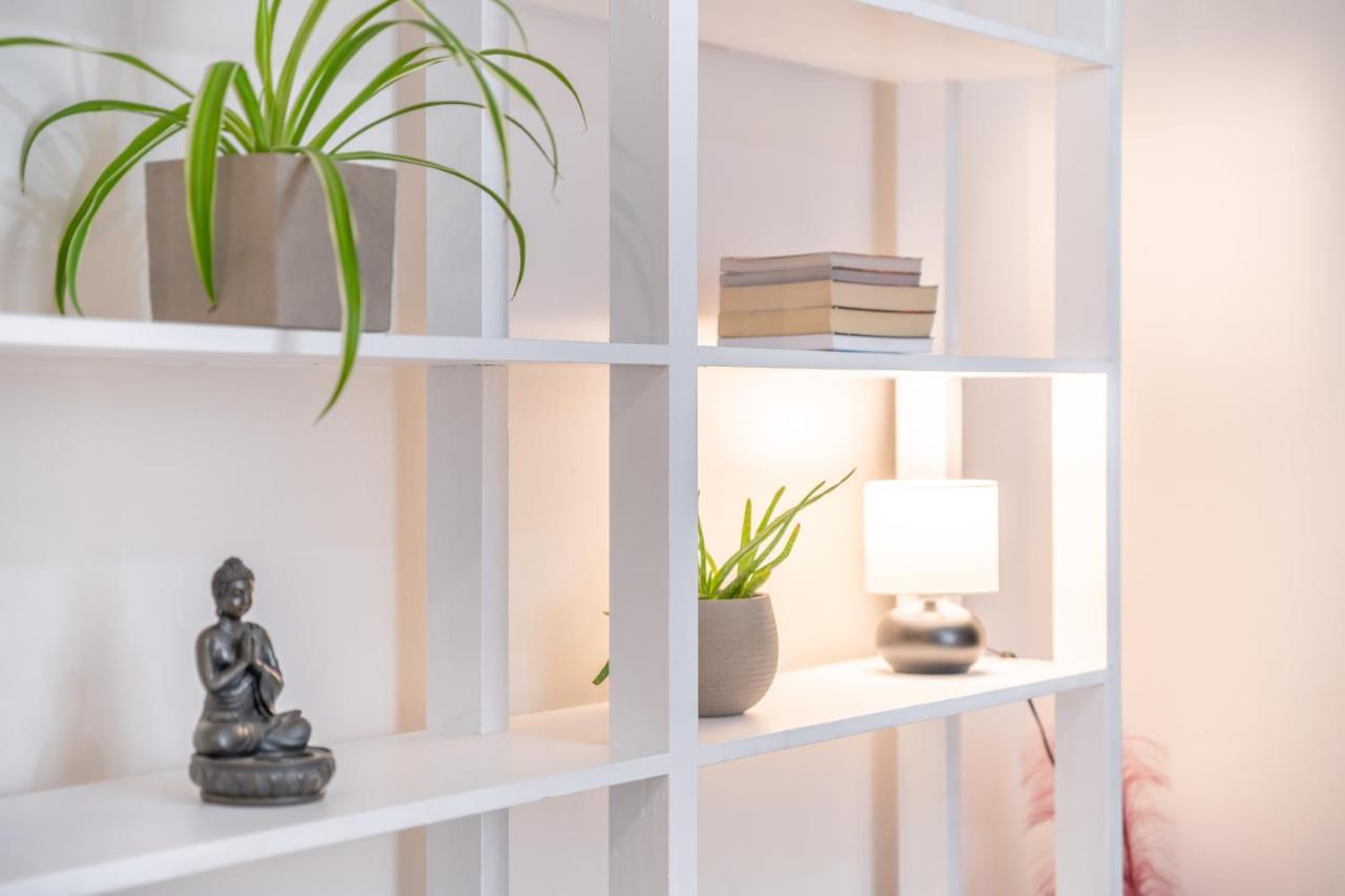 Boho Chic Apartment Under Acropolis アテネ エクステリア 写真
